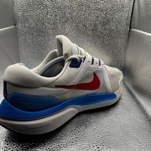 COPY - Nike Vomero 16 White Photo Blue Red Size 10M / 11.5W - Picture 2 of 6